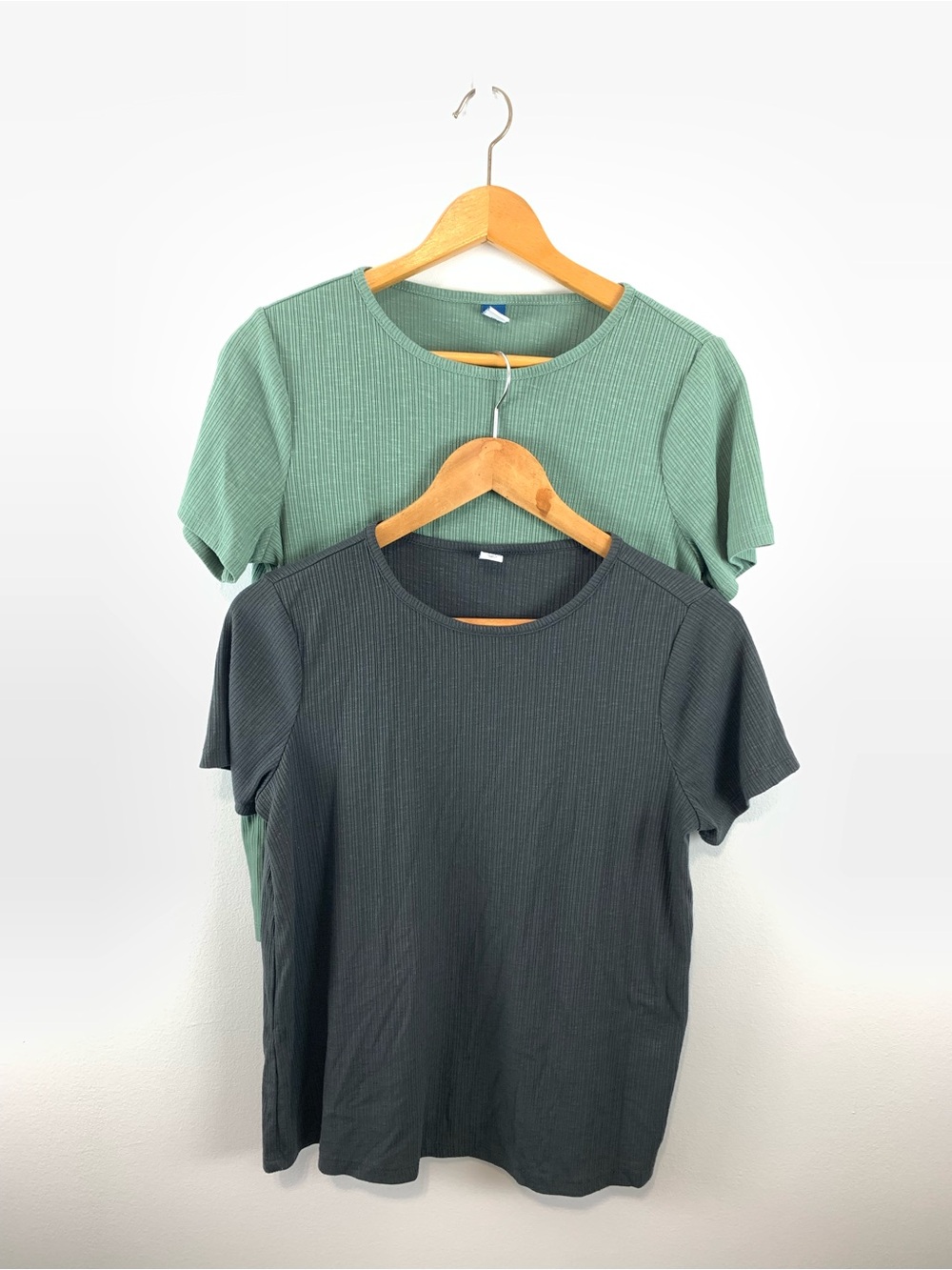 Old Navy Luxe Ribbed Slub Knit Short Sleeve Tees Lot of 2 Size XS